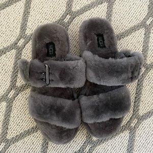 Ugg Fuzz Yeah - Never worn, dark grey - W Size 8